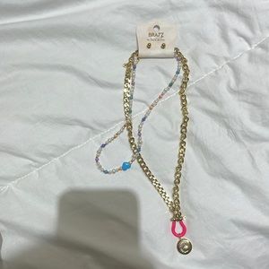 beautiful necklace with earrings set